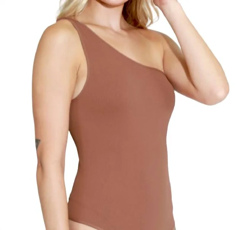 Ribbed One Shoulder Bodysuit In Cognac